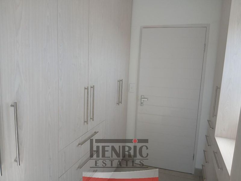 Modern Lifestyle & Perfect Location – NEAR THE OCEAN - Photo 2