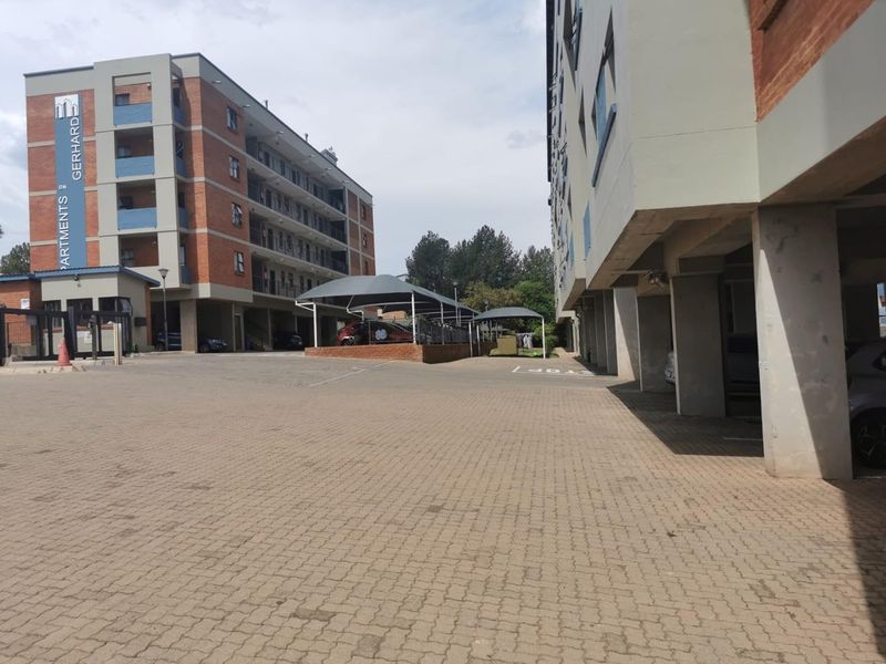 Affordable 2 Bedroom ,2 bathroom, Ground Floor Apartment, Centurion - Photo 3