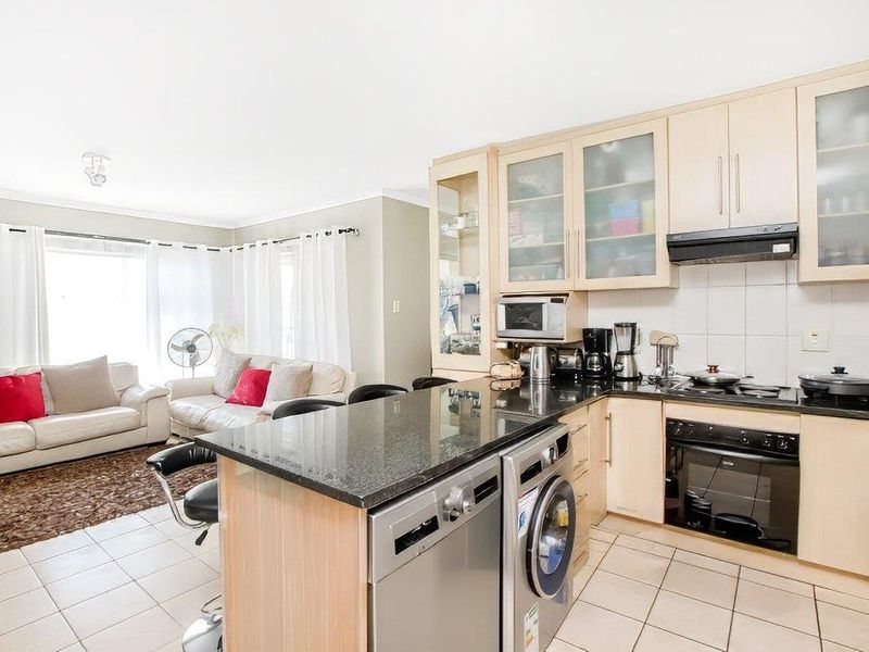 Lovely 3 bedroom 2 bathroom unit for sale in Florida - Photo 4