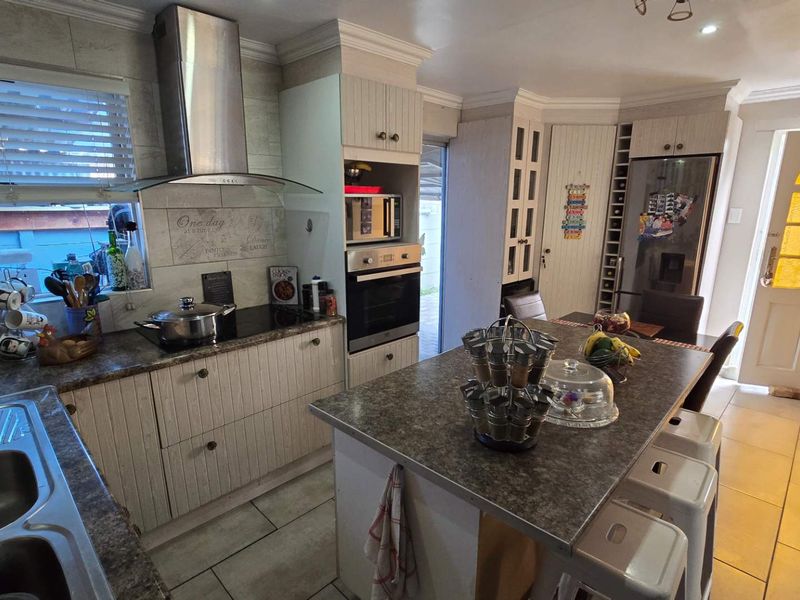 Your Dream Home Awaits - Photo 7