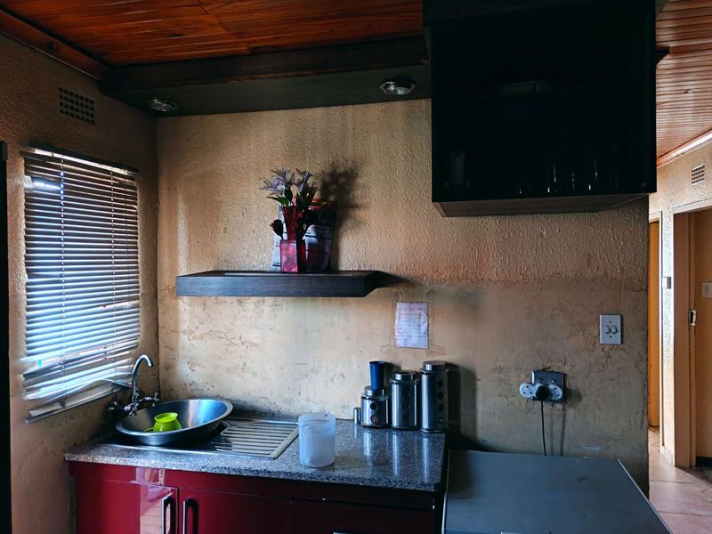 Exceptional Family Home for Sale in Ratanda, Heidelberg  Discover outstanding value and comfortable family living in the heart of Ratanda, Heidelberg. - Photo 7