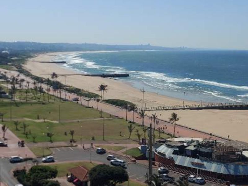 **Stunning Air BNB Apartments** Oceanic Gem with Unparalleled Sea Views – Fully Furnished** - Photo 2