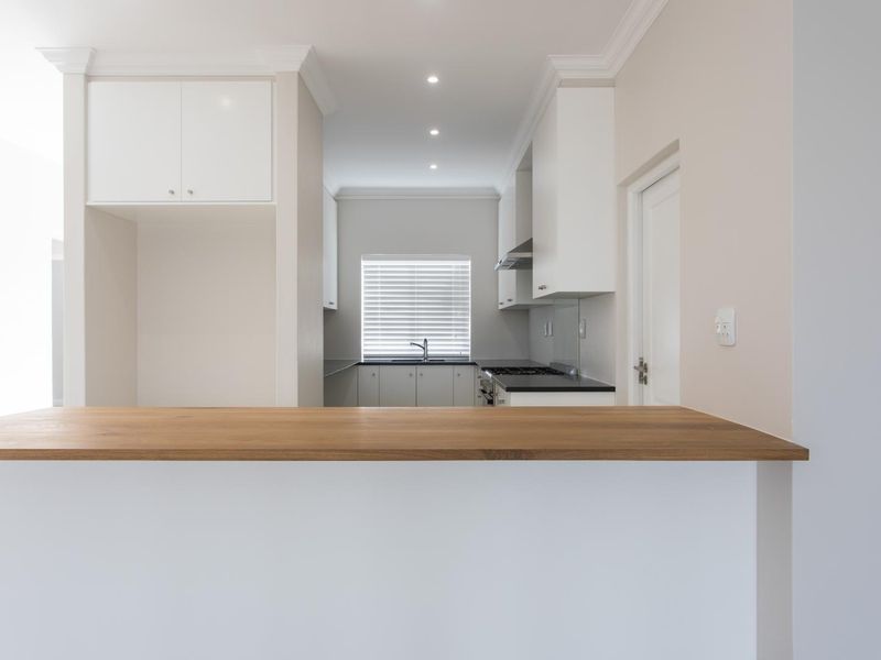 Three-bedroom home with lock-up and go lifestyle located in The Vines II on Val de Vie Estate - Photo 5