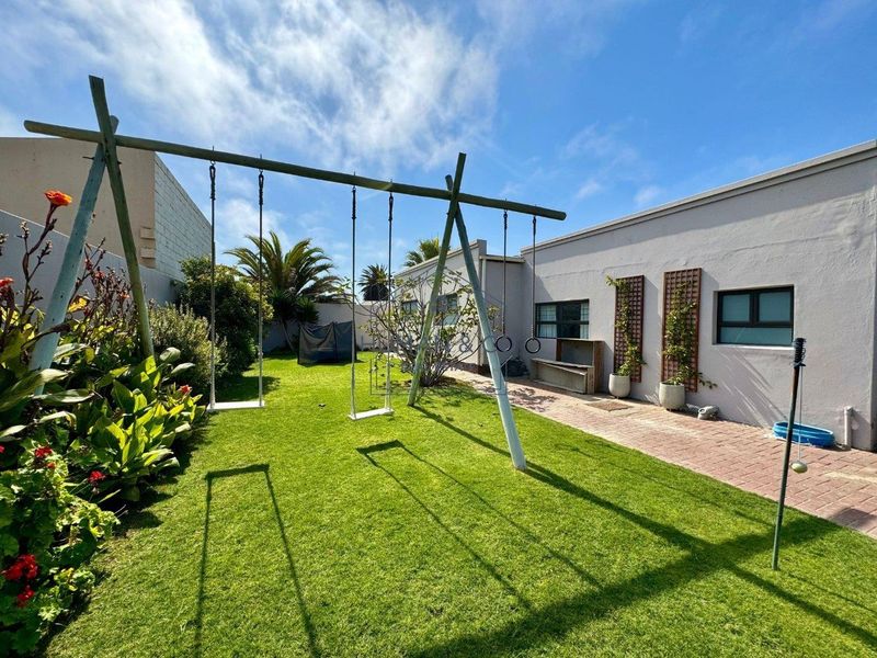 Spacious 5 Bedroom house in prime Meersig Area - Photo 2