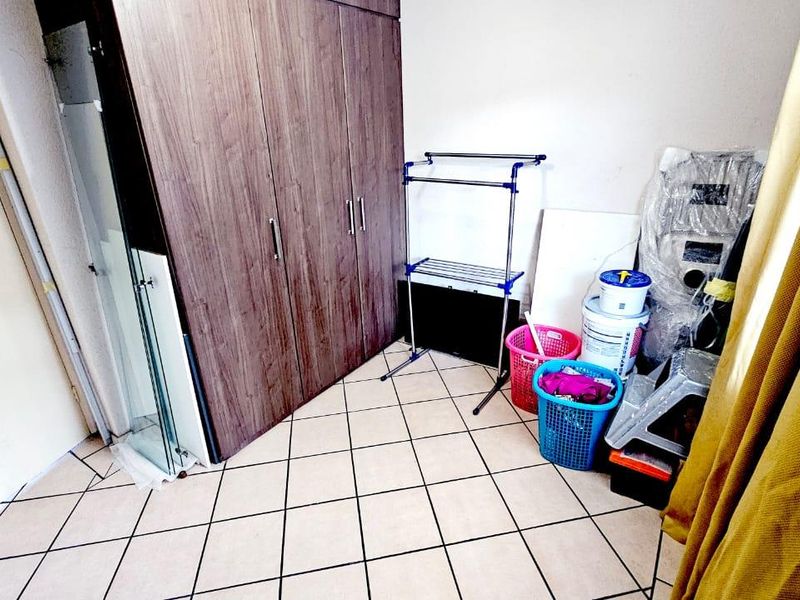 3 Bedroom Townhouse - Photo 9