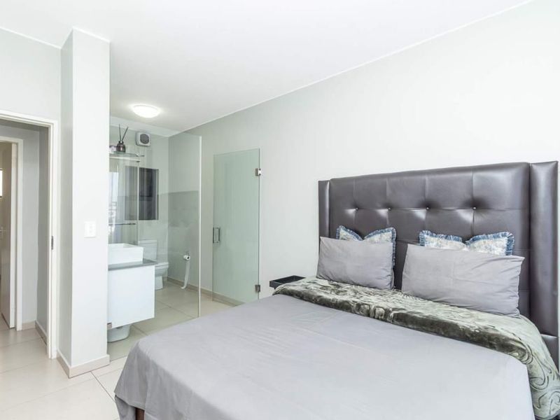 MODERN APARTMENT AWAITS YOU - Photo 6
