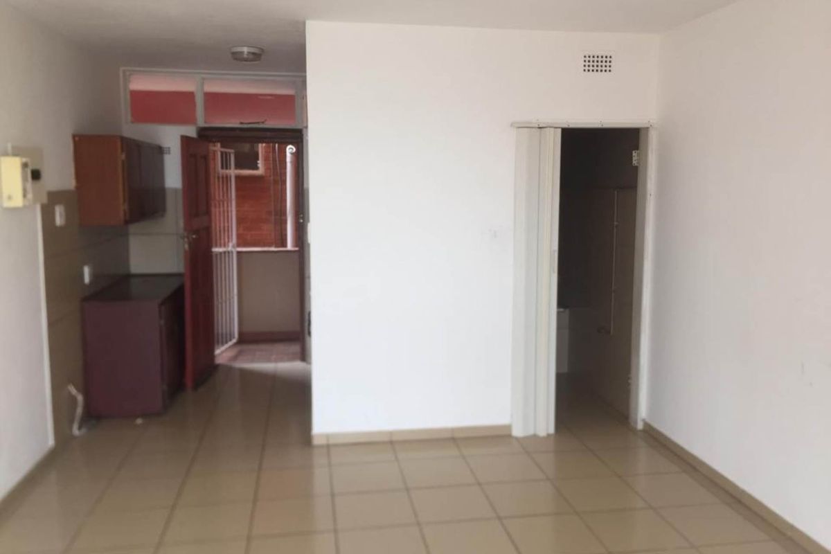 1 bedroom Apartment in CENTRAL - Photo 2