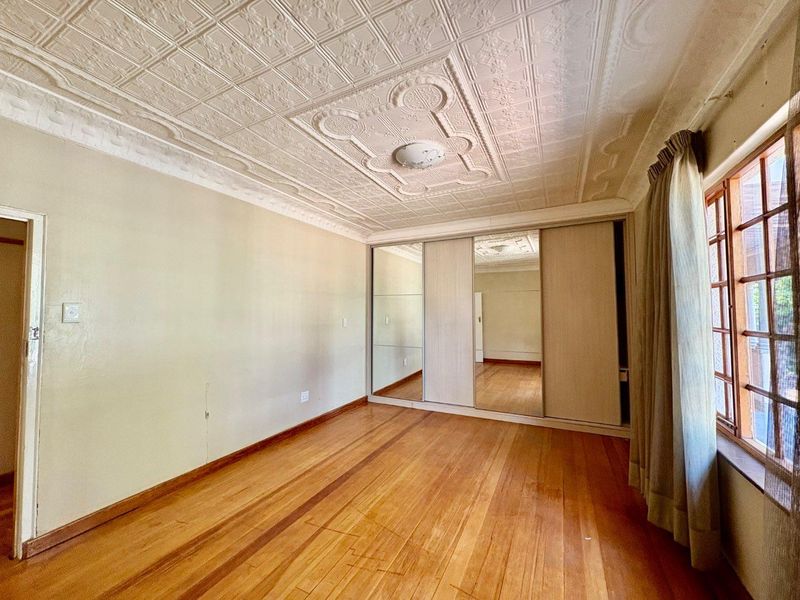 SPACIOUS  FAMILY RETREAT IN THE HEART OF WESTDENE - Photo 10