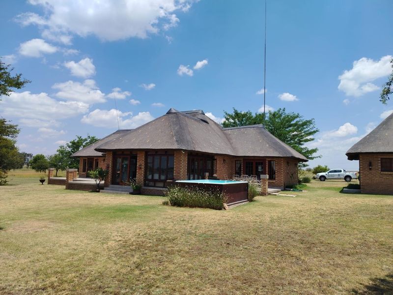 Waterfront Property with Cottage - Photo 2