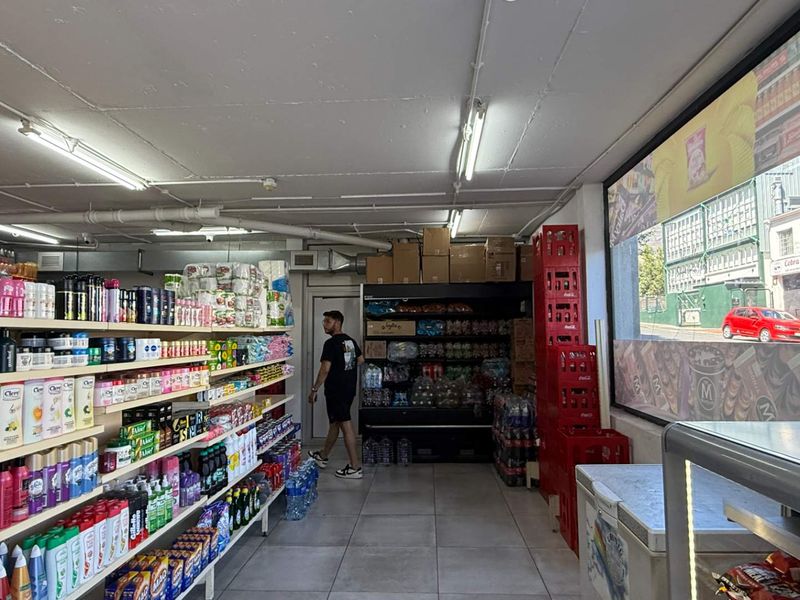 154m2 retail unit to let at Wembley Square near entrance - Photo 10