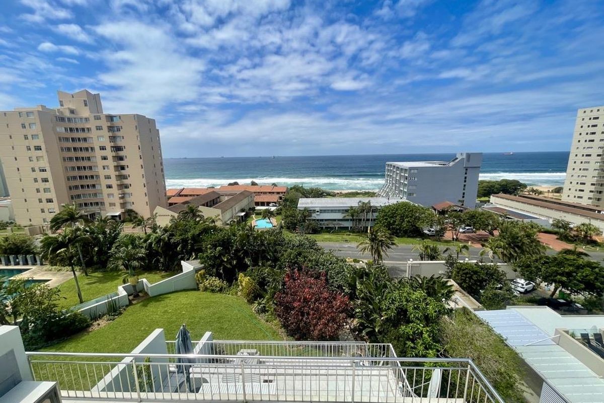 Hendra - Luxury Penthouse with Stunning Ocean Views in Prime Location - Photo 3