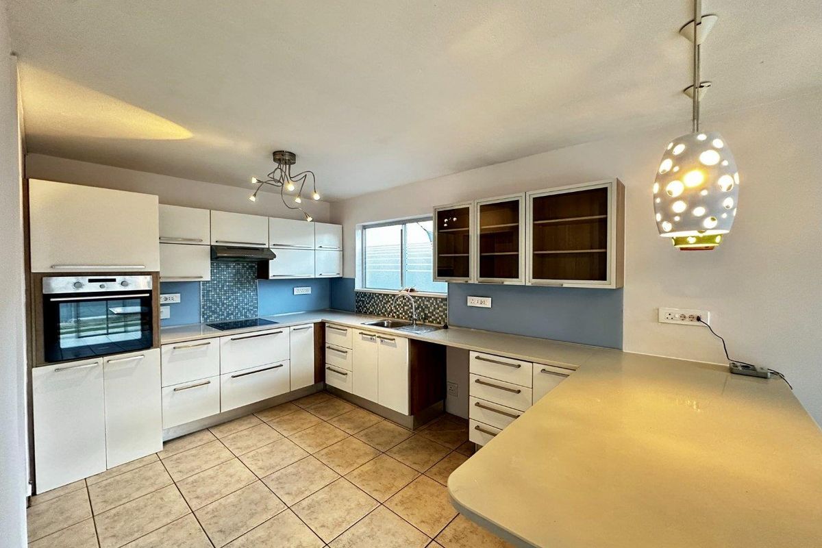 3 Bedroom Townhouse For Sale in Avis - Photo 5