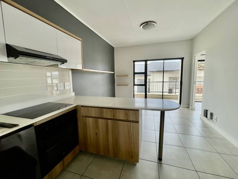 Top floor 1 Bedroom Apartment in Ballito - Photo 5
