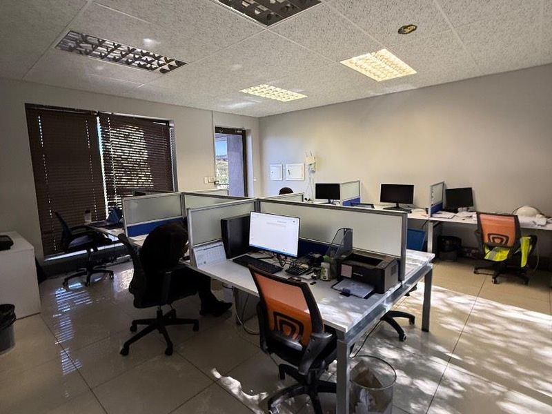 Office in Windhoek Central - Photo 4