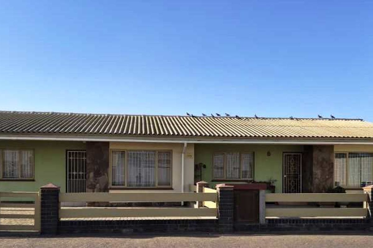 Fully Owned Block of Flats for sale - Walvis Bay - Photo 2