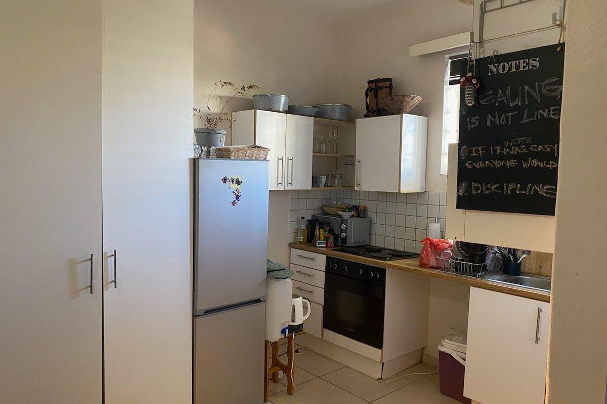 STUDIO flat for sale in CENTRAL WINDHOEK - Photo 2