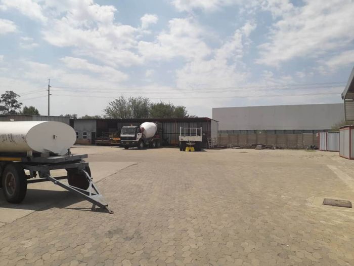 Property #1990159, Mixed Use For Sale in Southern Industrial Area