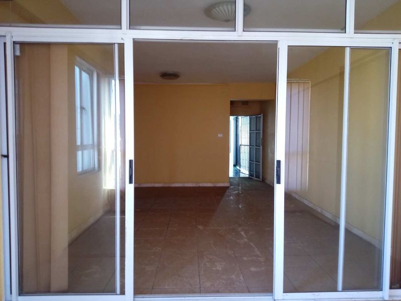 2.5 Bedroom flat in The Gables on Victoria Embankment! - Photo 5