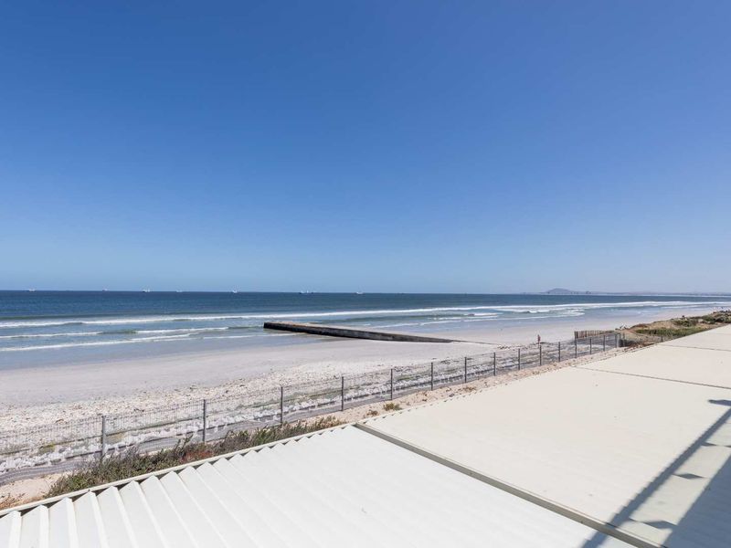 Luxury 3 level Oceanfront Maisonette — Fully Furnished - Photo 9