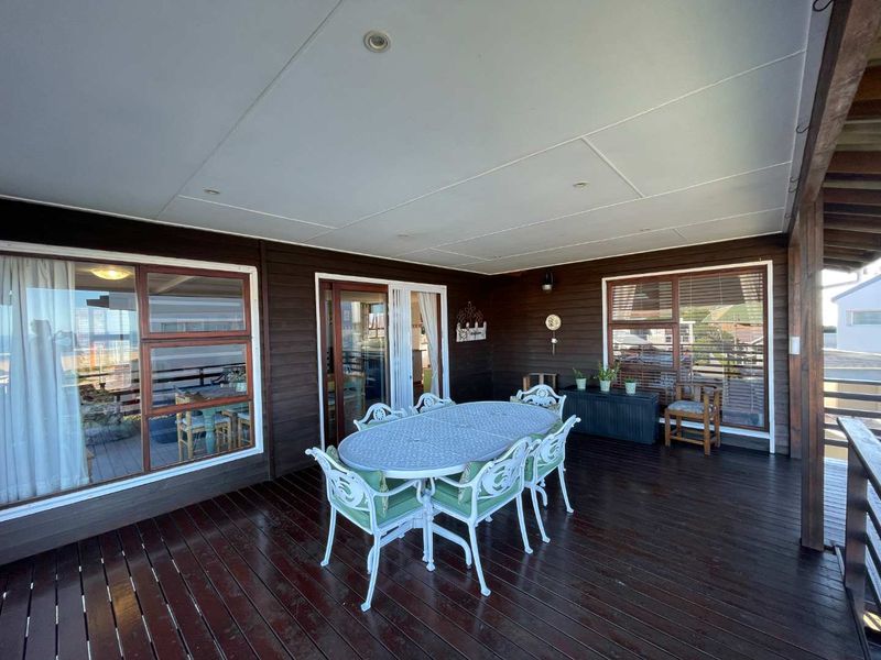 Coastal Living Just Steps from the Shore – Klein Brak River Gem! - Photo 5