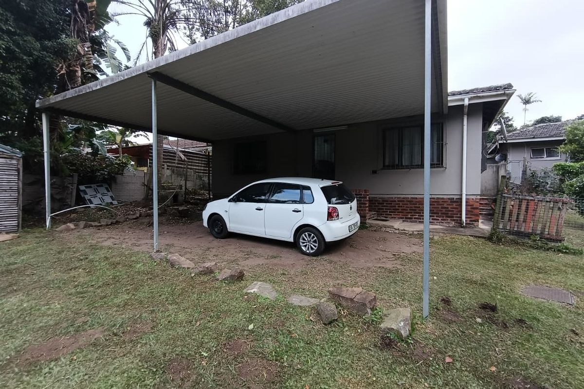 To Rent - Two Bedroom cottage |  01 June 2026 - Photo 2