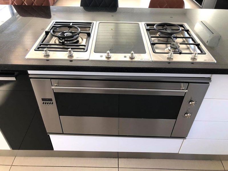 4 Bedroom House For Sale In Elisenheim - Photo 10