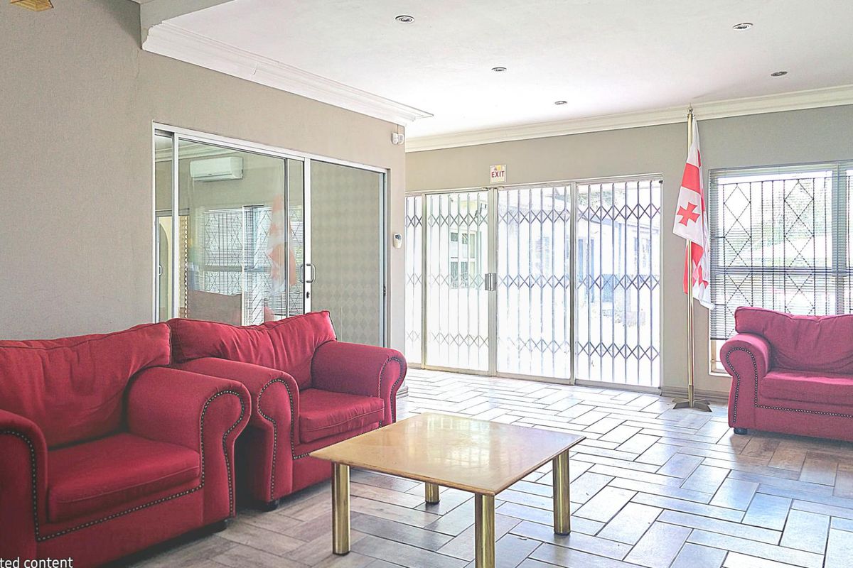 Prime Commercial Space For Your New Head Office in Perfect Location Close To Melrose Arch - Photo 4