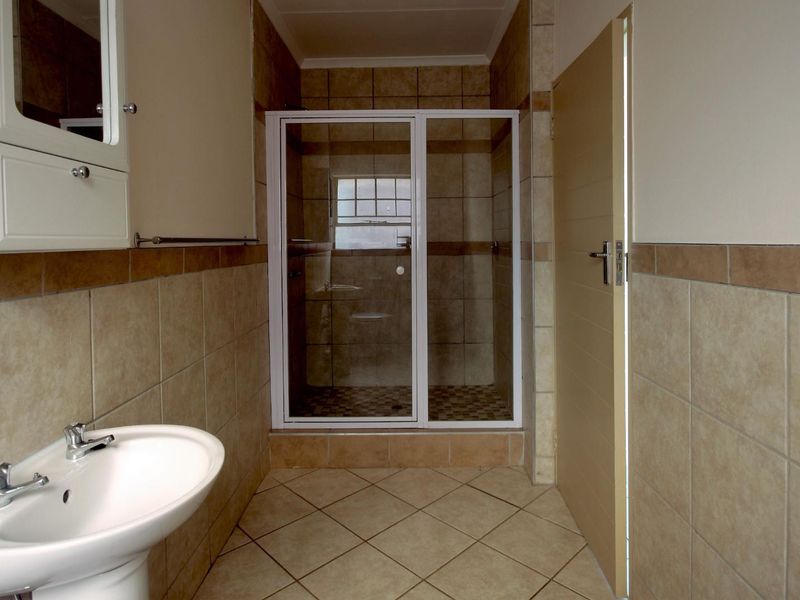 Modern ground floor 1 Bedroom! - Photo 7