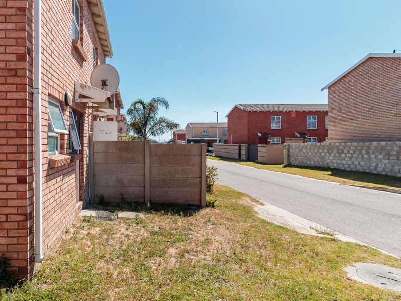 Starter Home - Walmer Link - Photo 3