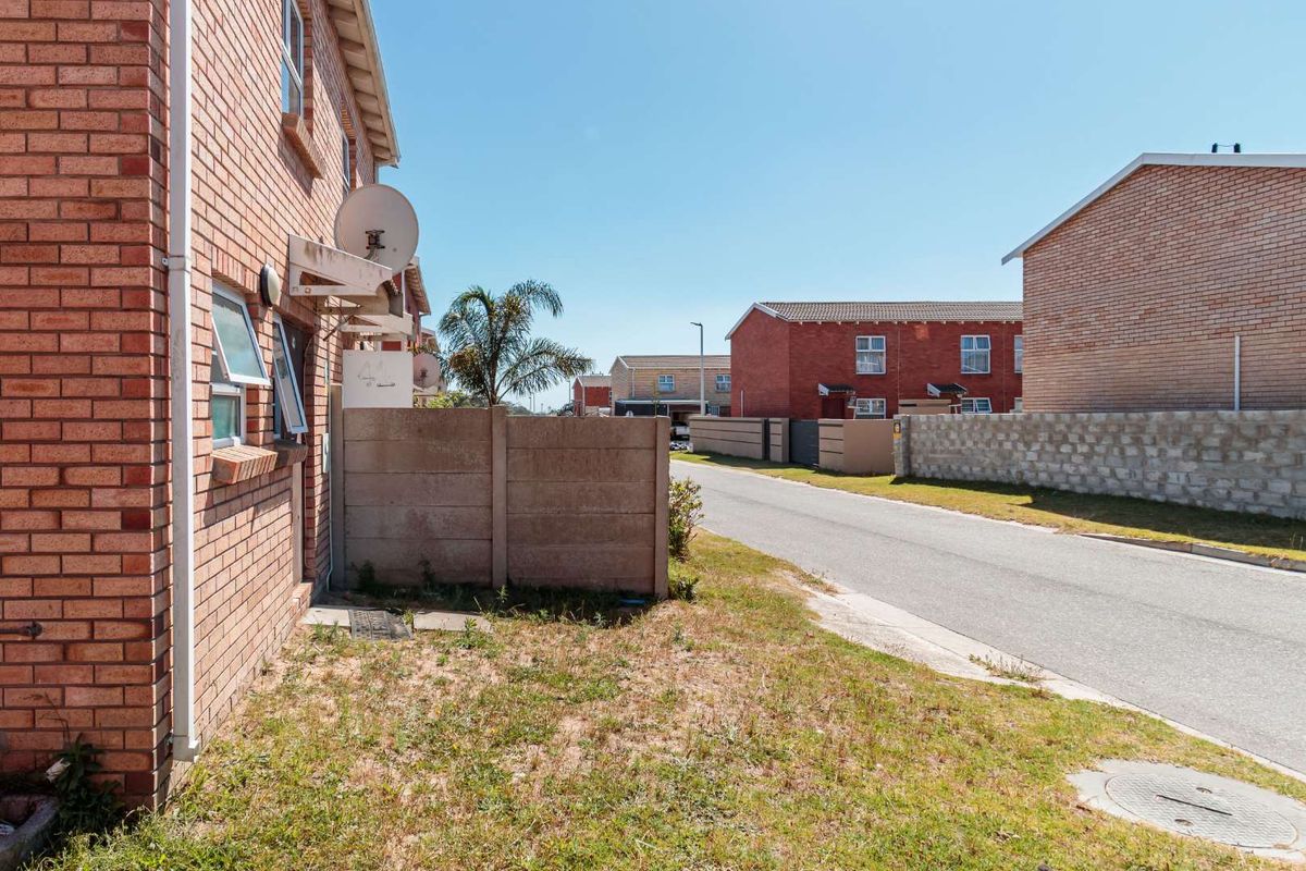 Starter Home - Walmer Link - Photo 3
