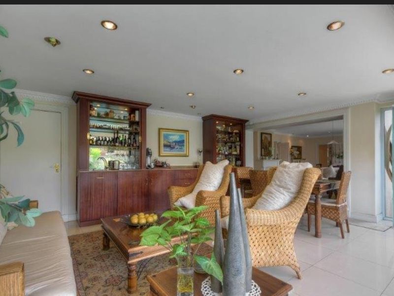 Double storey 5 bedroom cluster home in an ultra secure complex - Photo 4