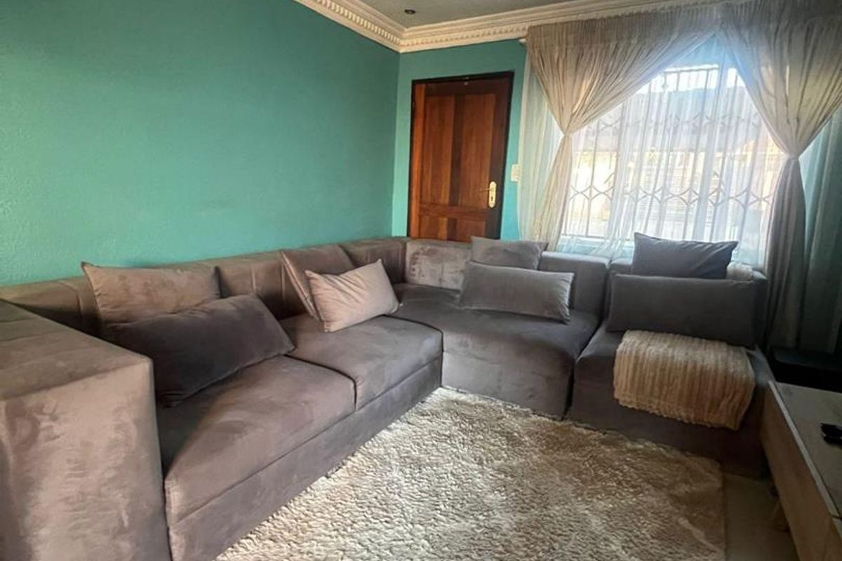 2 bedrooms house for sale in Soshanguve UU - Photo 5