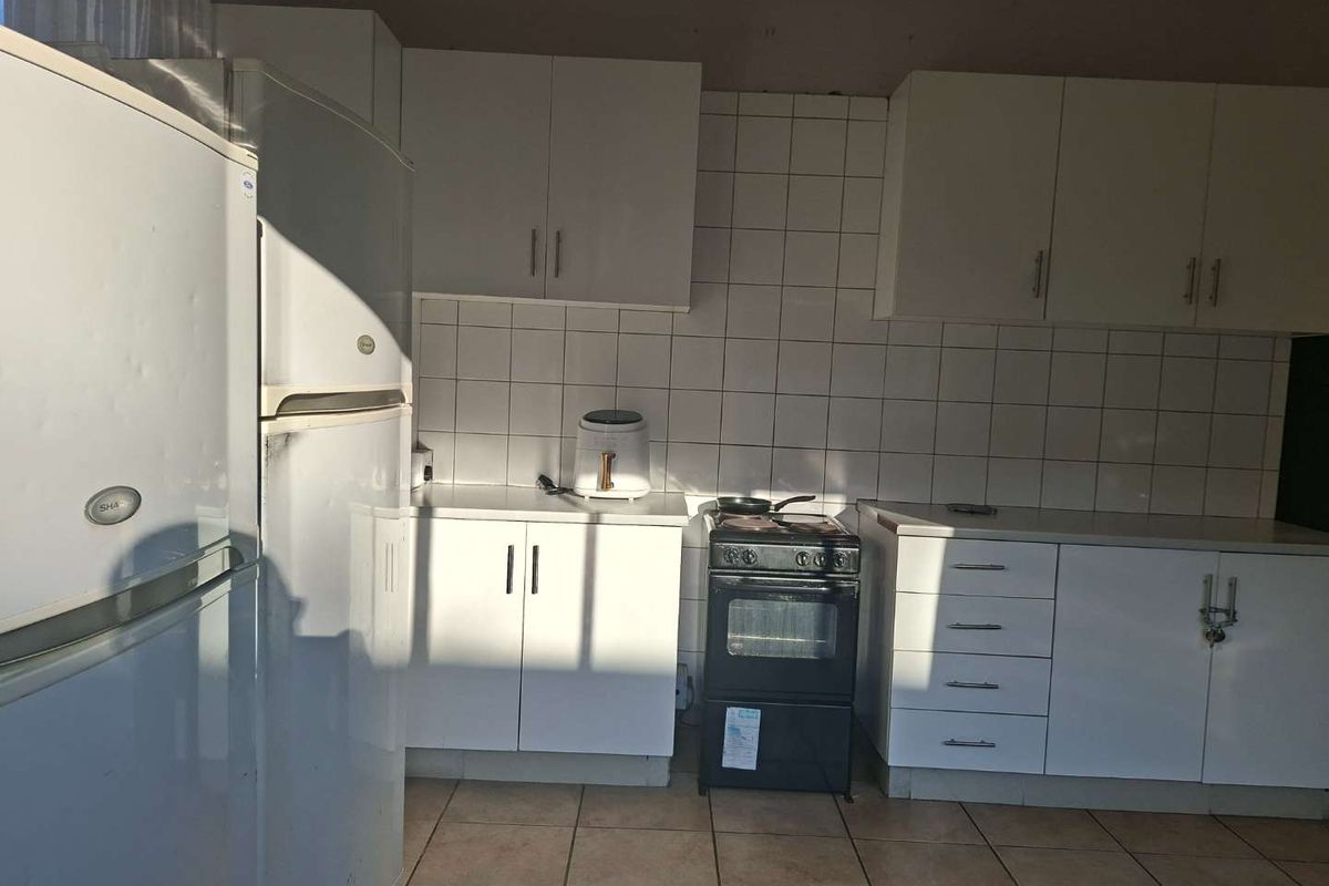 Double story sea facing house for sale in Durban North - Photo 3