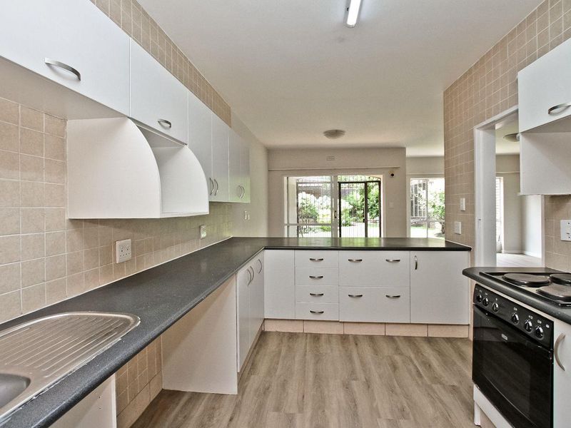 Garden Duplex Centrally Located! - Photo 4