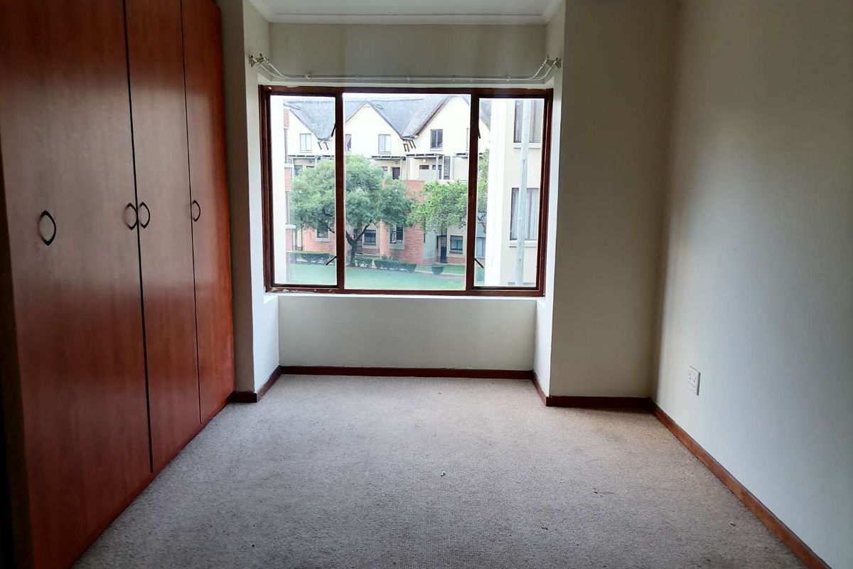 **Charming 2-Bedroom Apartment for Sale in 21 Zambezi Estates** - Photo 5