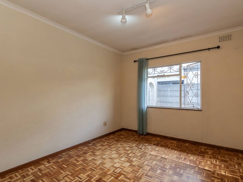 Investors Dream in the avenues - Photo 10