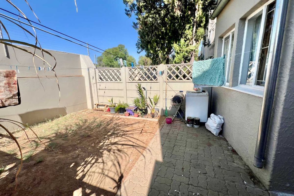 Cozy townhouse for sale - Photo 2