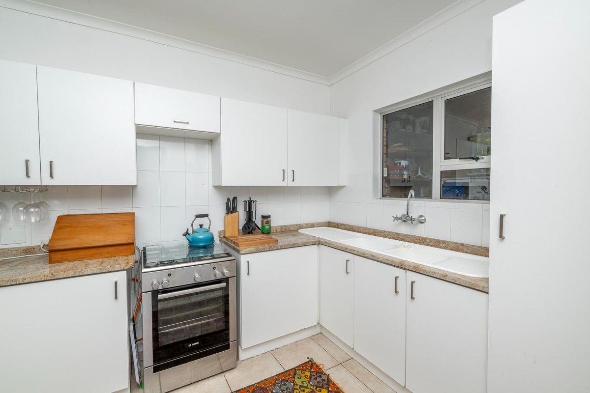 Seaside Cottage Within Secure Complex - Photo 5