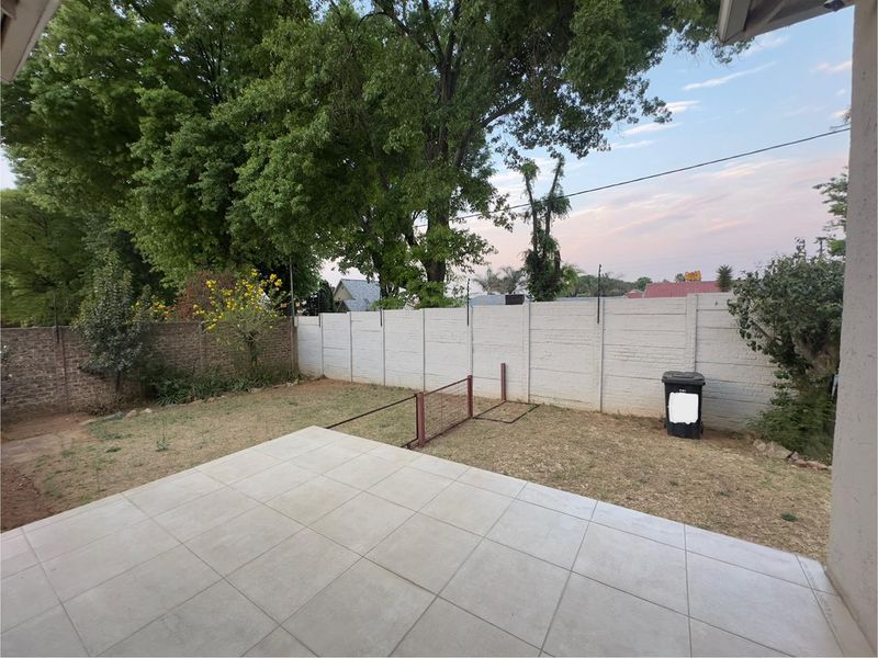 Corner Home with Space to Grow and Modern Comfort - Photo 4