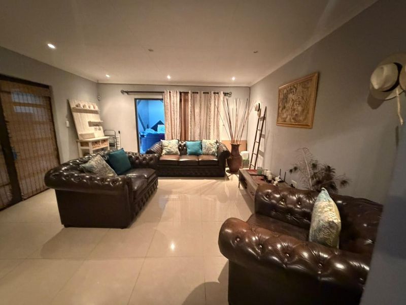 3 BEDROOM HOUSE FOR SALE - DORADO PARK - Photo 10
