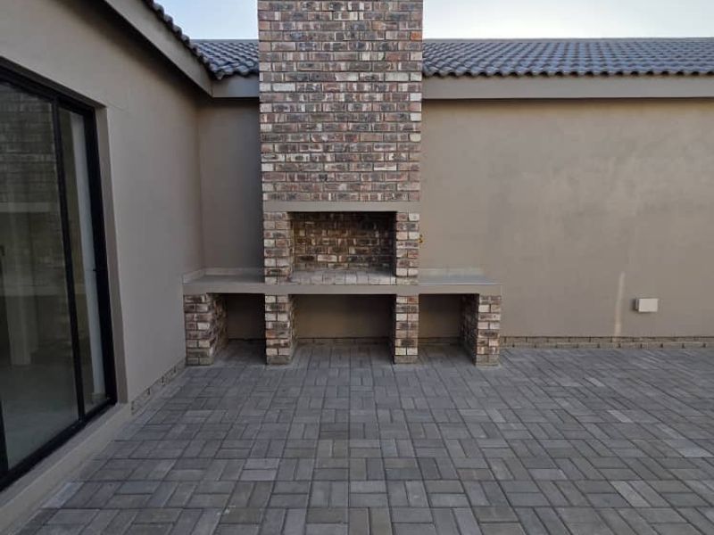 Brand New Three Bedroom Family Home For Sale - Photo 9