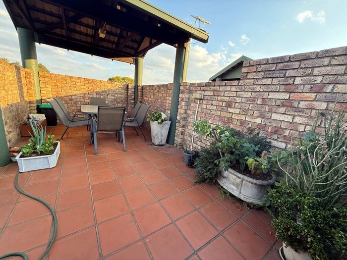 Property #2553870, Apartment Rental Monthly in Wonderboom South
