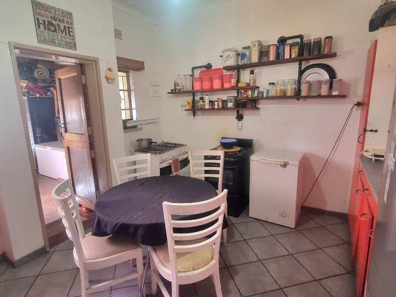 HOUSE FOR SALE IN WINDHOEK NORTH - Photo 9