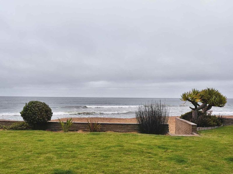 BEACH FRONT TOWNHOUSE FOR SALE IN VOGELSTRAND SWAKOPMUND, NAMIBIA - Photo 4