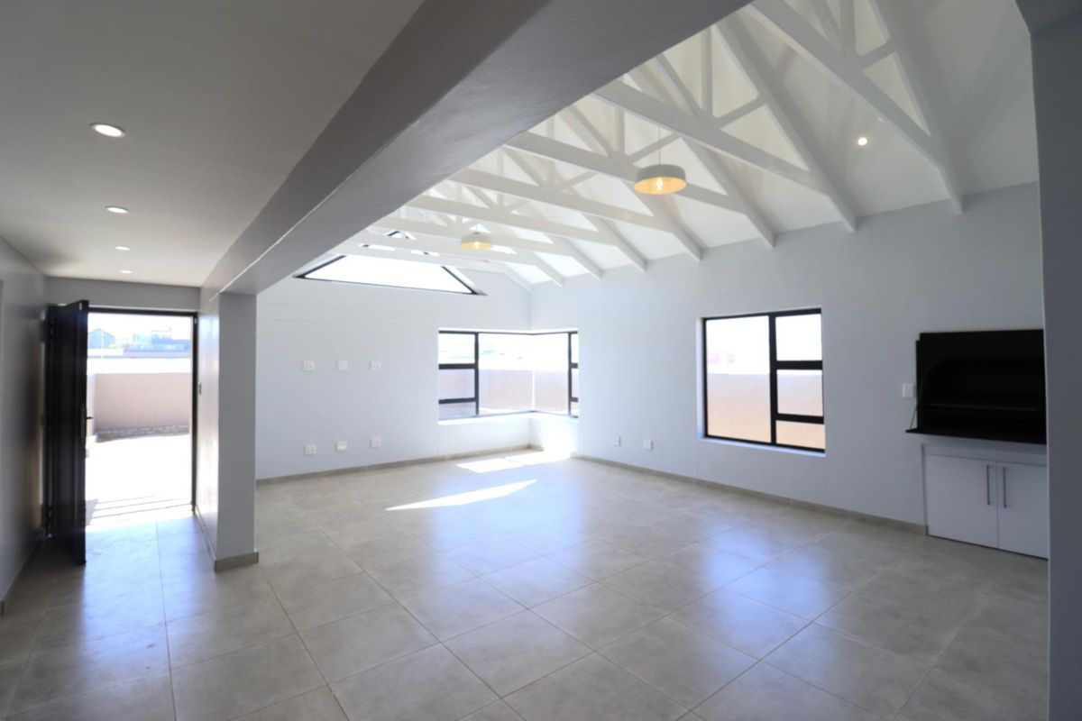 Plot & Plan 3-Bedroom Coastal Home with Current Ocean Views, Swakopmund Namibia - Photo 2