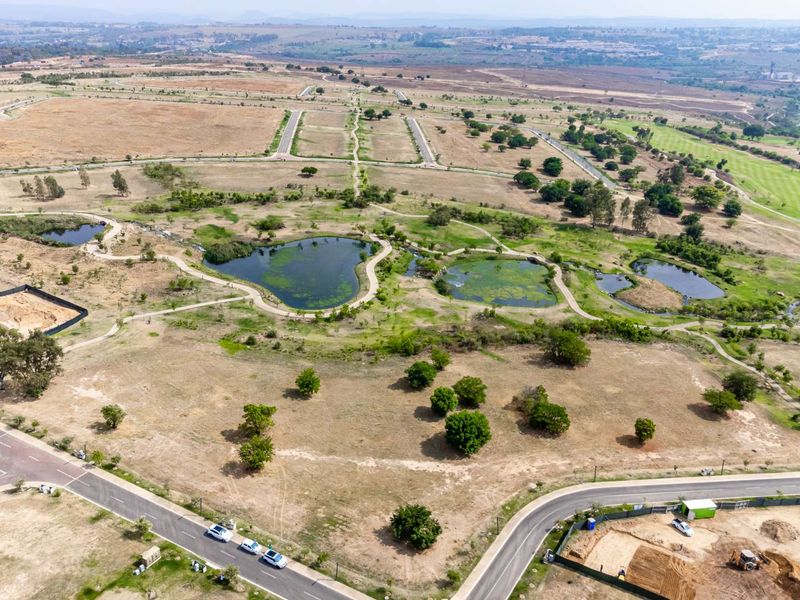 Vacant Stand - Photo 4