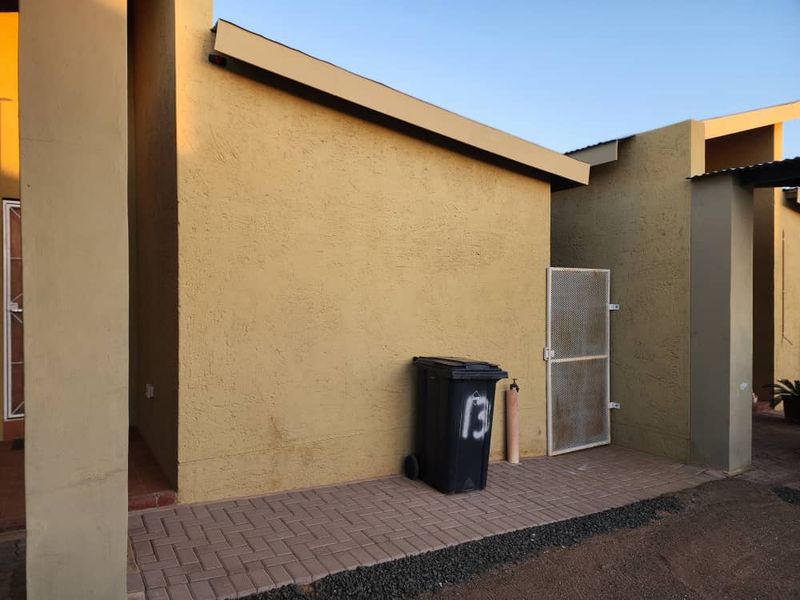 WESTDENE GARDENS COMPLEX UNIT FOR SALE IN KEETMANSHOOP - Photo 3