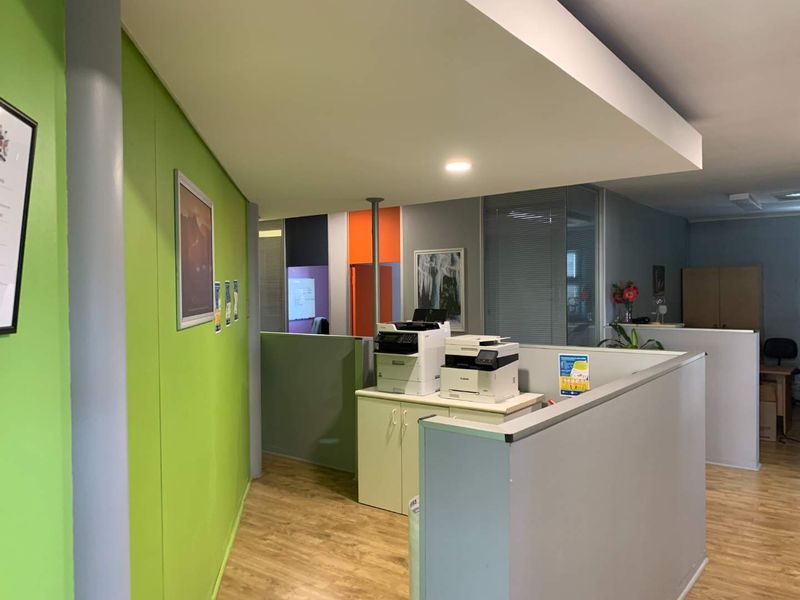 Office in a Secure Business Park awaits in Pinelands - Photo 4