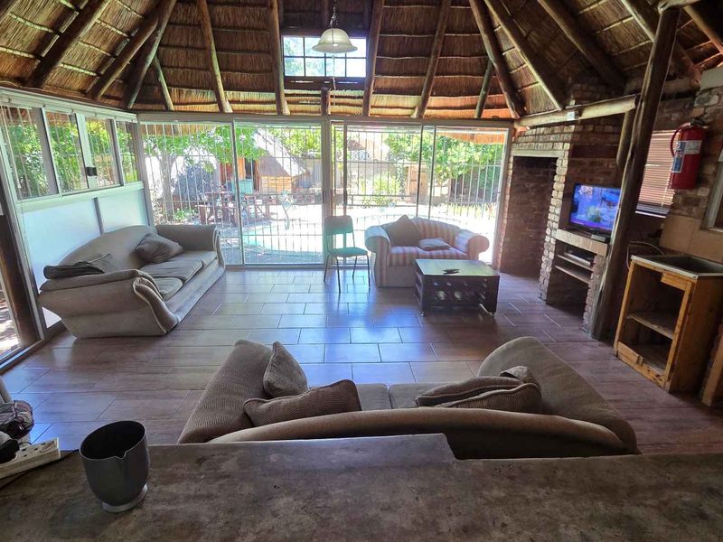 Prime Student Accommodation Investment with Immediate Returns - Photo 7