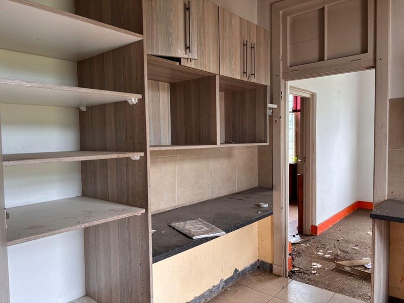 CALLING ALL INVESTORS! PROPERTY FOR SALE IN LEAFY RIVIERA PRETORIA - Photo 9